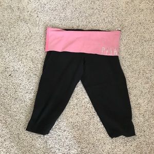 Pink cropped leggings